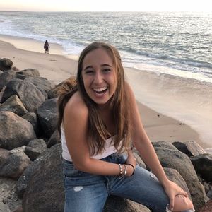 Meet your Posher, Arielle